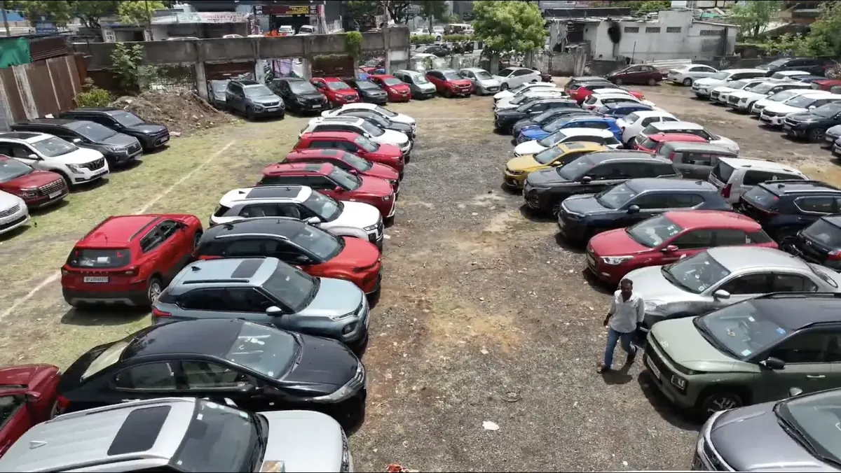 On-site car and two-wheeler parking at Suganya Convention Centre, Pondicherry